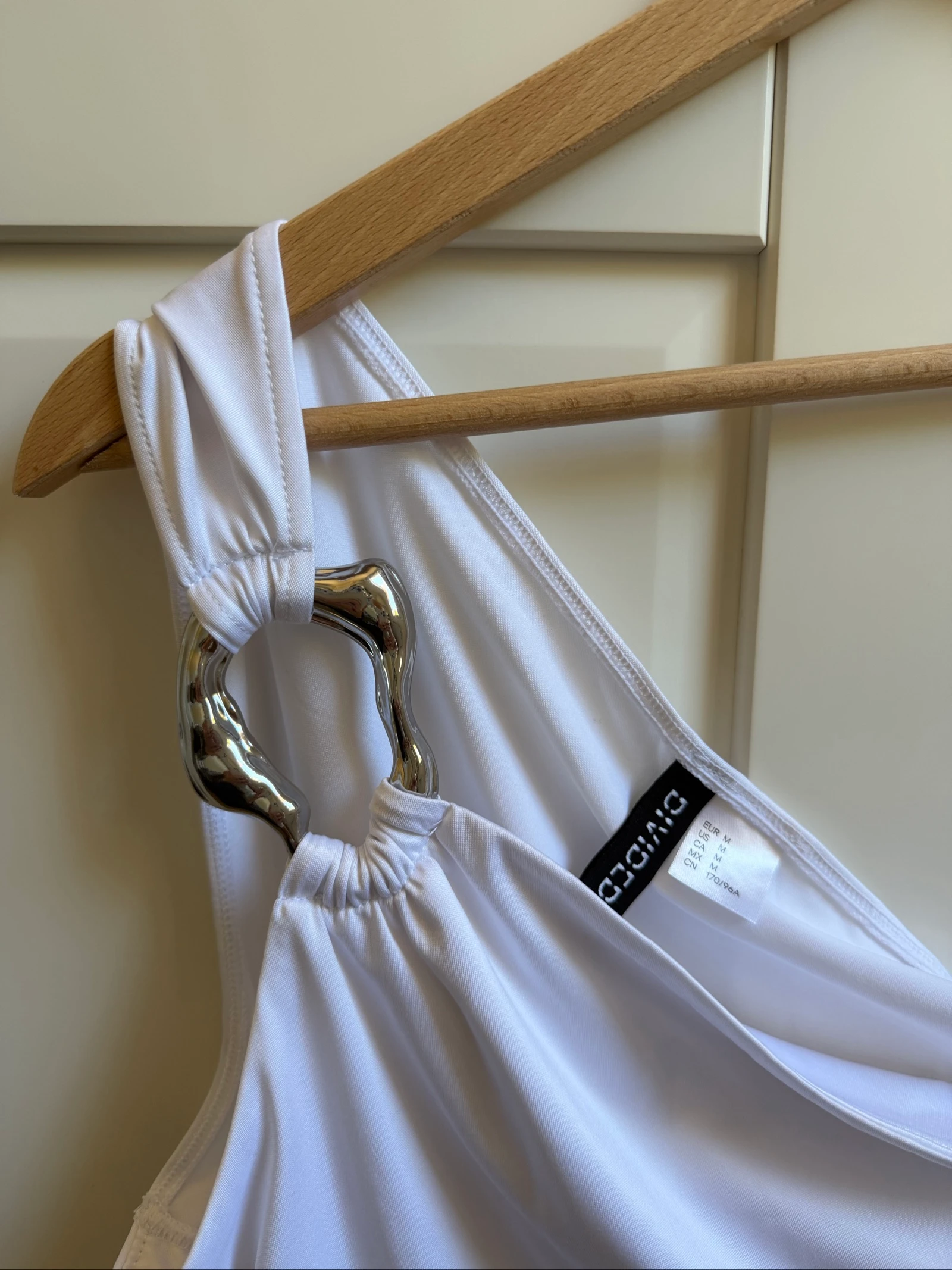 Asymmetric white top with silver jewel details H&M – photo 2